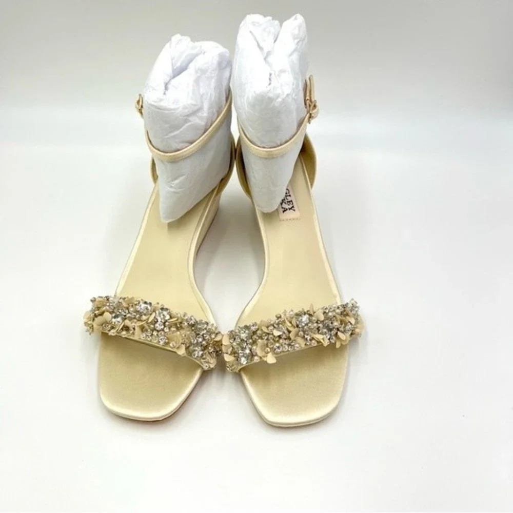 Badgley Mischka Size 6 Teasha Ivory Satin Jeweled Low Wedges Sandals Heels Shoes